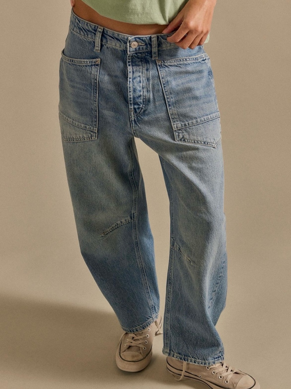 Free People We the Free Minimalist Moxie Barrel Jean Size 31 Light Wash - Picture 5 of 10